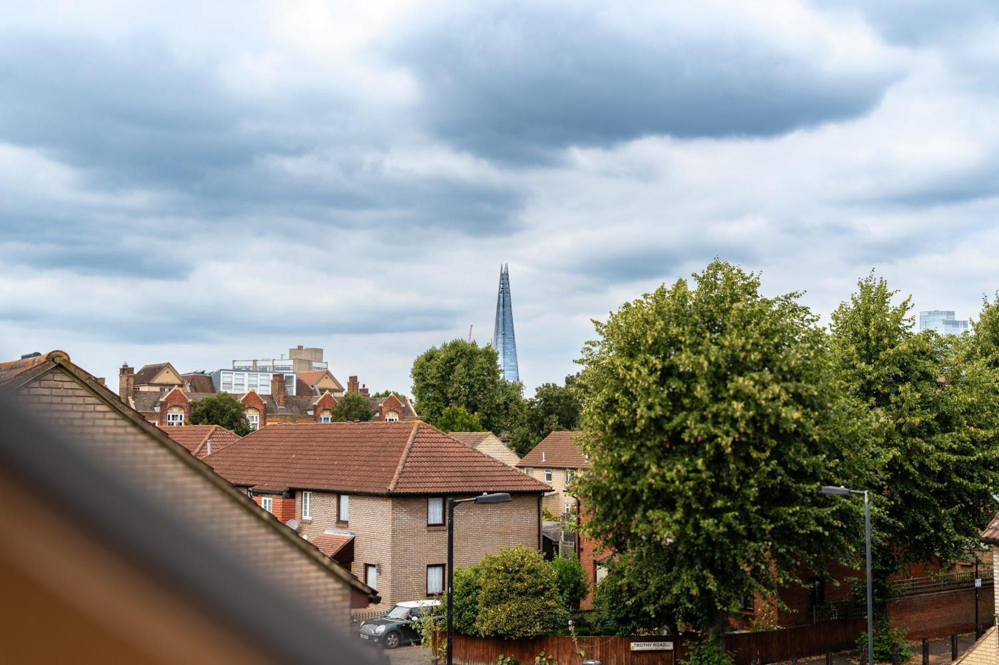 Shard View 3 Bed Entire Home London Exterior photo